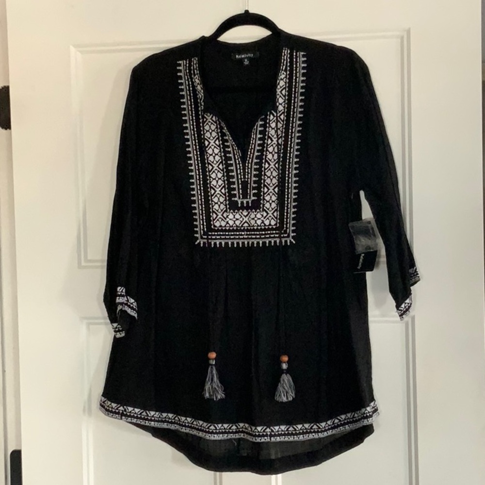 Relativity Black Tunic with ties.  Sz 1X